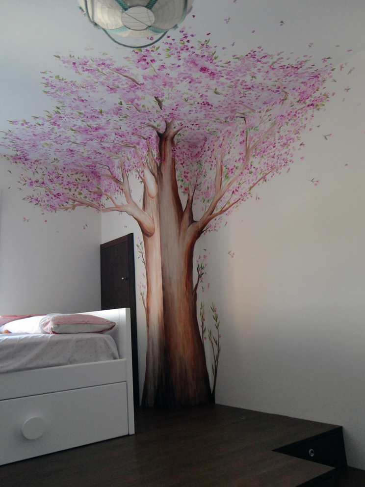 mural pintado en pared de arbol de sakura